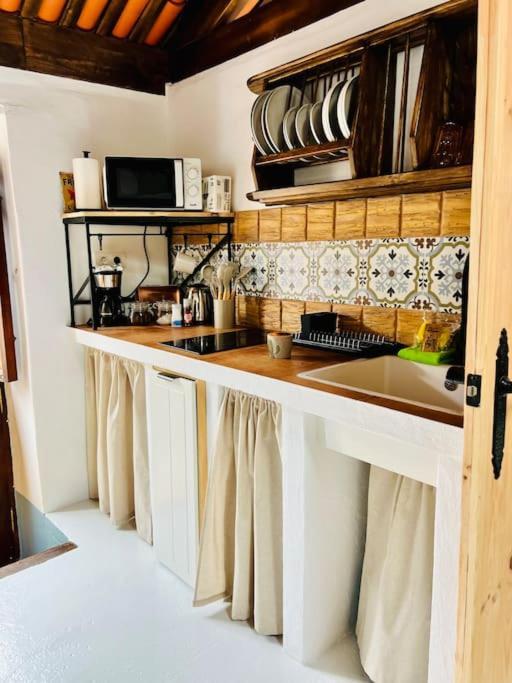 The Little Brezo Stone Home Tenerife ลอส เรอาเลคอส ภายนอก รูปภาพ